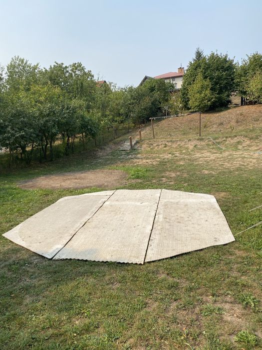 Podkład, izolacja pod namiot, basen glamping