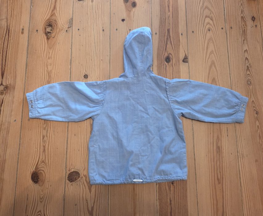 Casaco criança azul claro (como novo)
