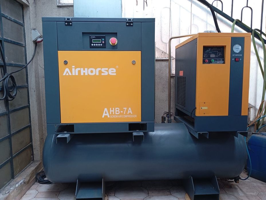 Compressor air horse