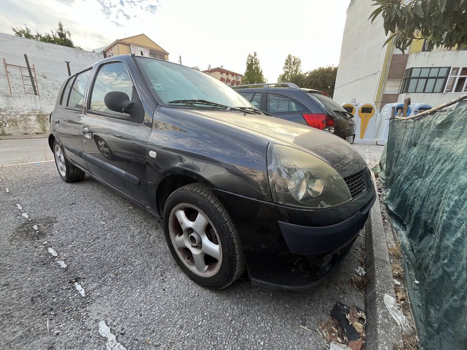Renault Clio 1.2 55cv 199.000 km | Para Reparação ou Peças — photo 5
