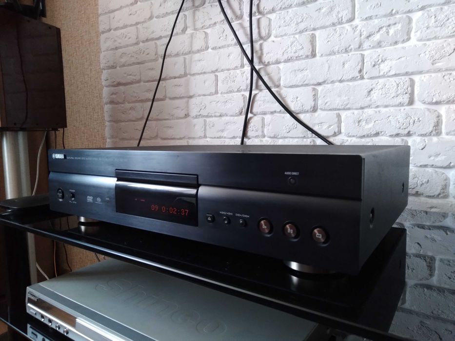 Програвач Yamaha DVD-S2700