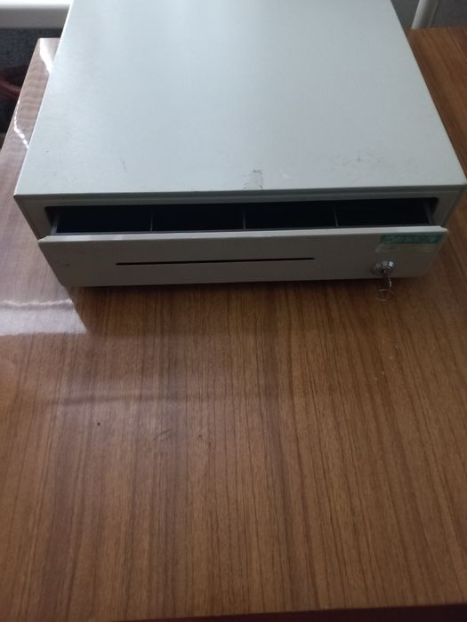 Денежный ящик  б/ у