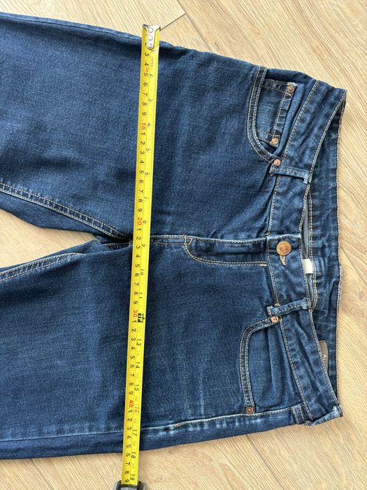 Jeansy granatowe Mango stright/proste