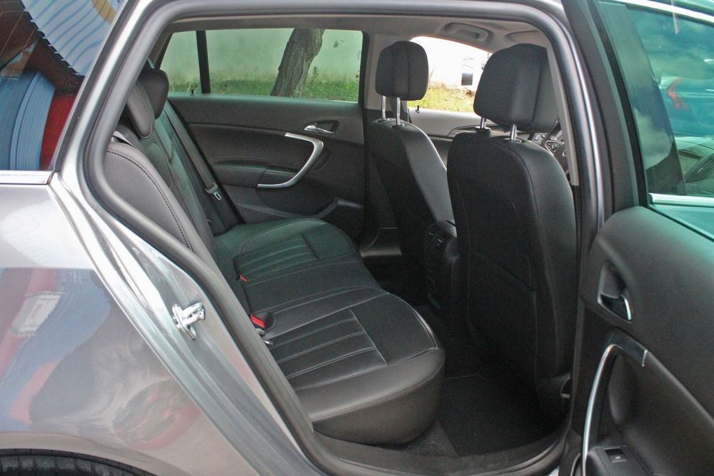 Opel Insignia Sports Tourer — fotografia 8