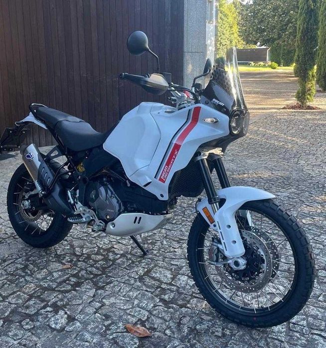 Ducati DesertX 2022