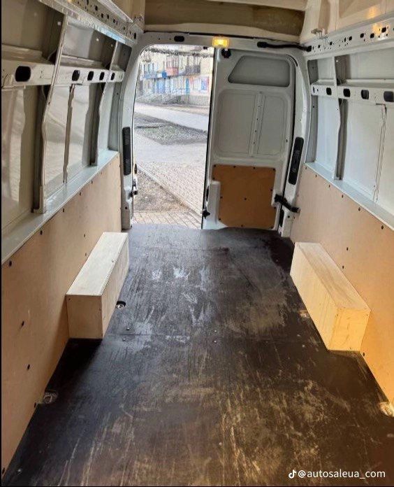 Продам автомобиль Рено Мастер