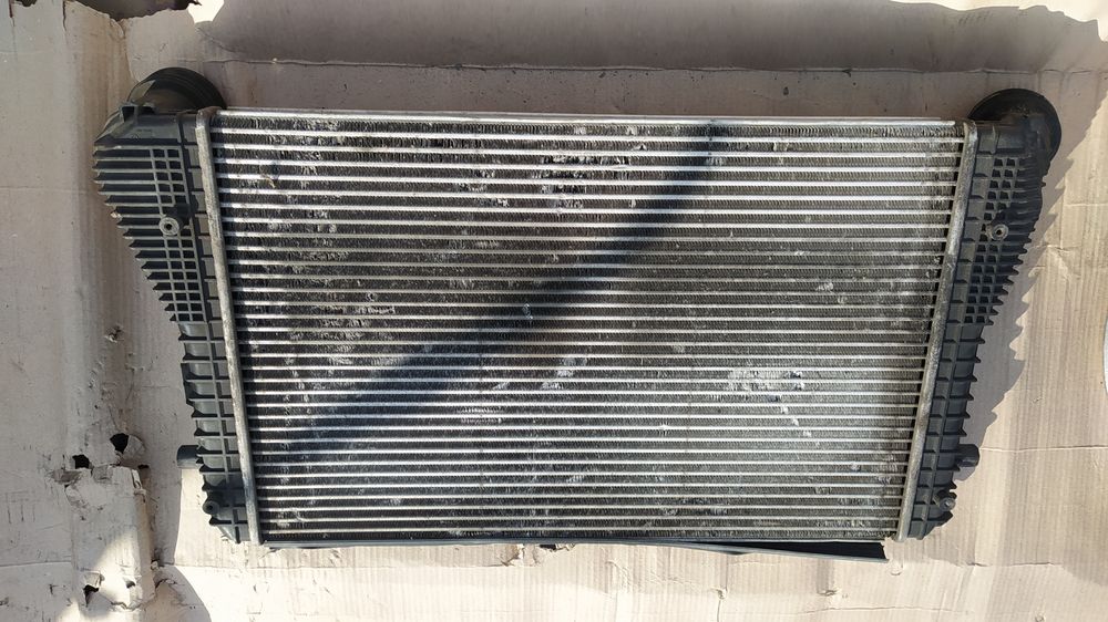 Интеркулер Volkswagen Caddy 1K0 145 803 E