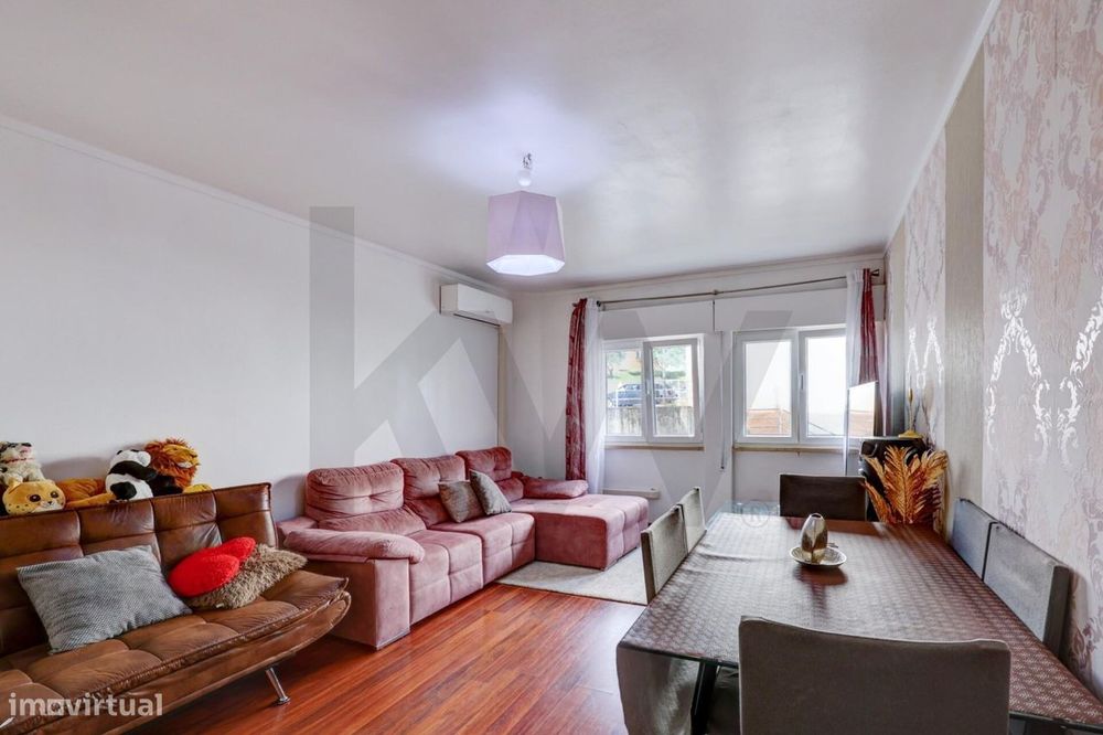 Apartamento T2 em Alverca com Ar Condicionado – Pronto a Habitar