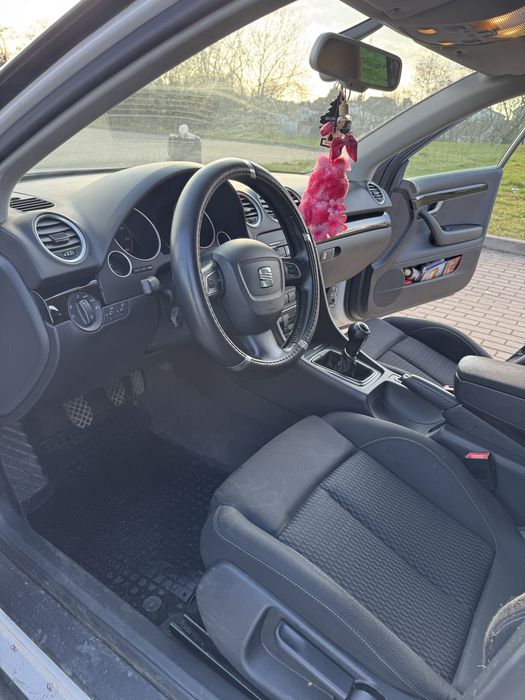 Samochód osobowy SEAT EXEO ST