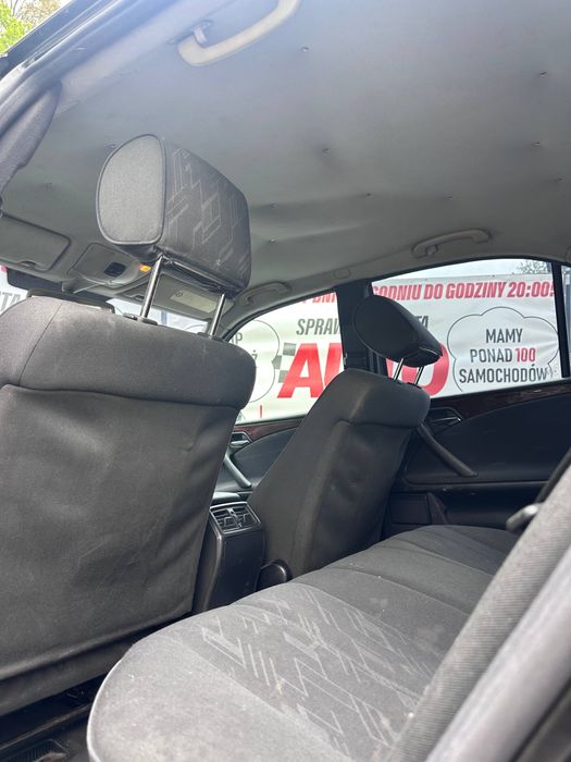 Mercedes E-klasa // Klasa Premium // Ekonomiczny // Sedan // Zamiana