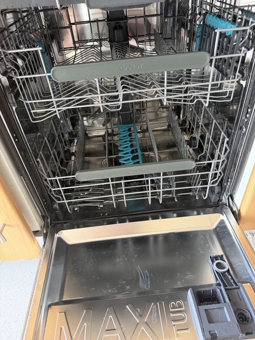 Máquina de Lavar Loiça Encastre Candy CI6B4F1M – 16 Conjuntos
