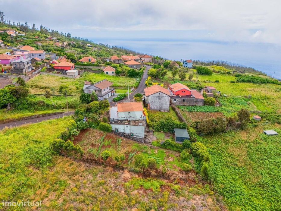 Moradia Unifamiliar com Terreno – Achadas da Cruz, Porto Moniz