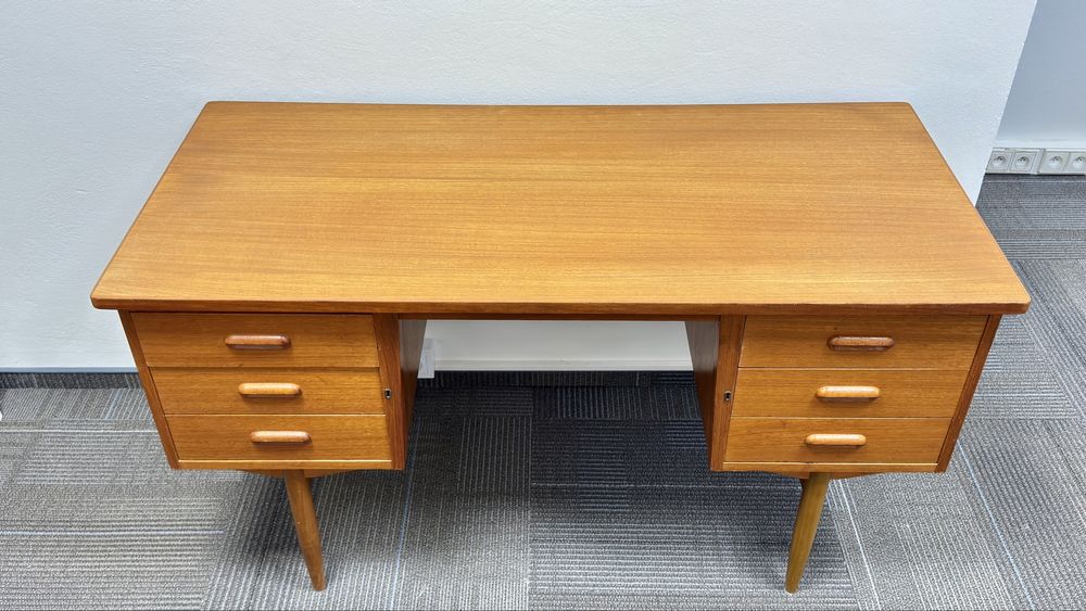 Biurko skandynawskie po renowacji - jak NOWE