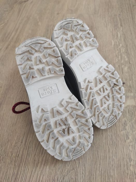 Buty trzewiki jesienne zimowe chłopiec 25 Reserved