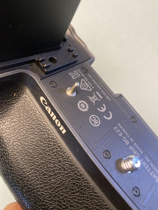 Punho para Canon R BG-E22