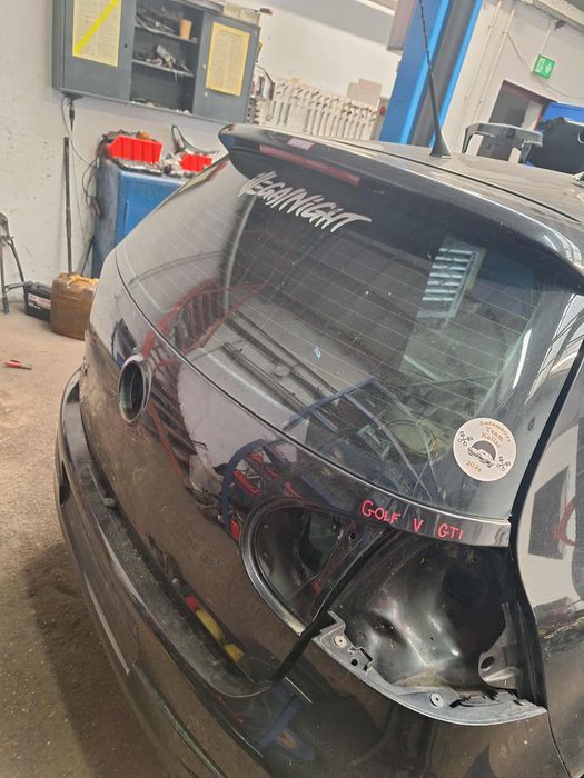 Klapa Golf V Gti Lotka Spoiler LC9Z Klapa tył Golf 5