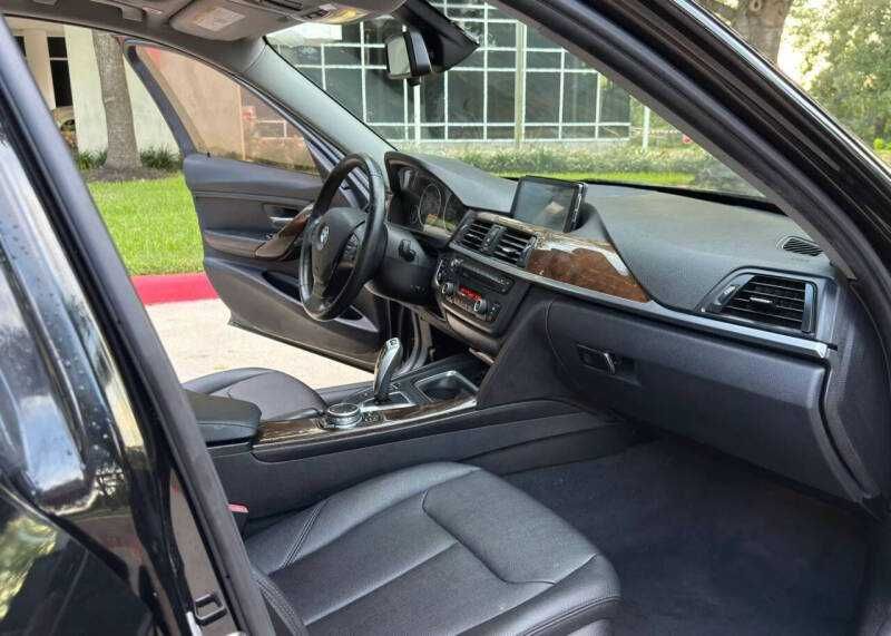 2015 BMW 3 Series 320i