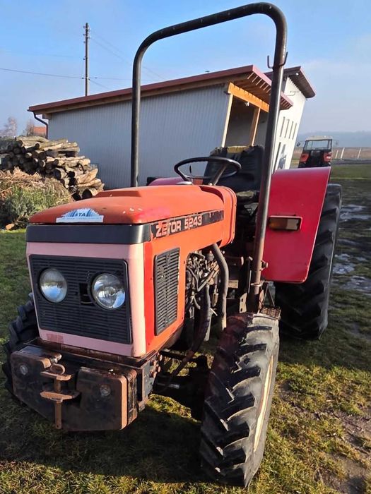 ciągnik sadowniczy ogrodniczy Zetor 5243
