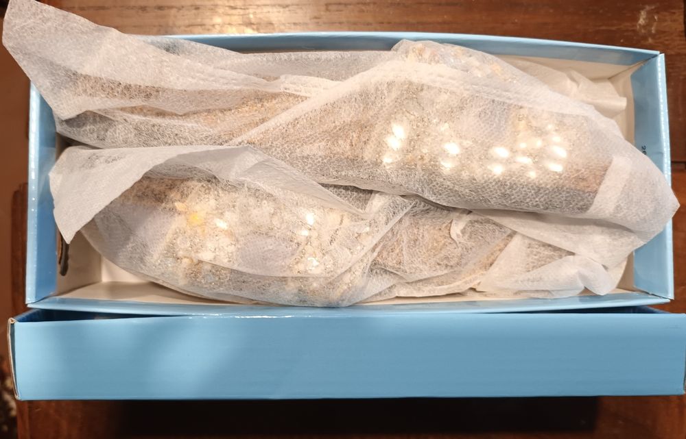 Chinelos com pedraria