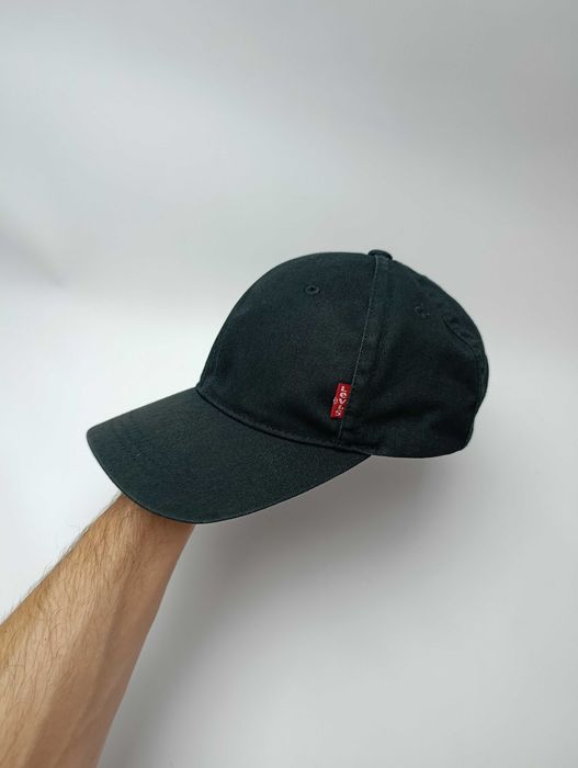 черная хлопковая кепка бейсболка Levi's Classic