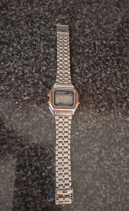 Relógios Novos (Pulseira em aço)