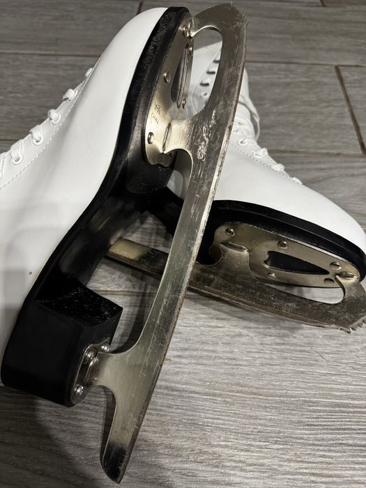 Ковзани 36-40, 41,42,44