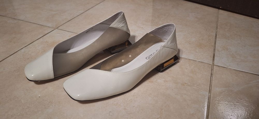 Туфлі Estro білі, 37 розмір