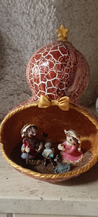 Seis cabaças pintadas a mão