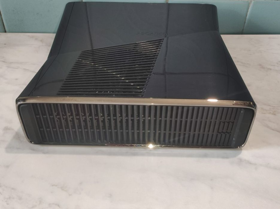 Xbox 360 500 гб , внимательно читайте описание