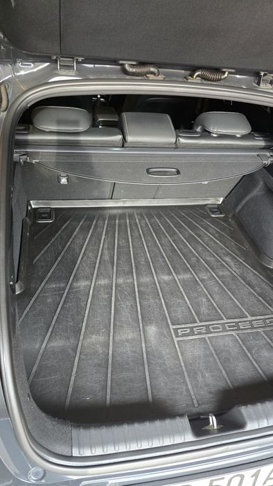 Mata bagaznika kia proceed