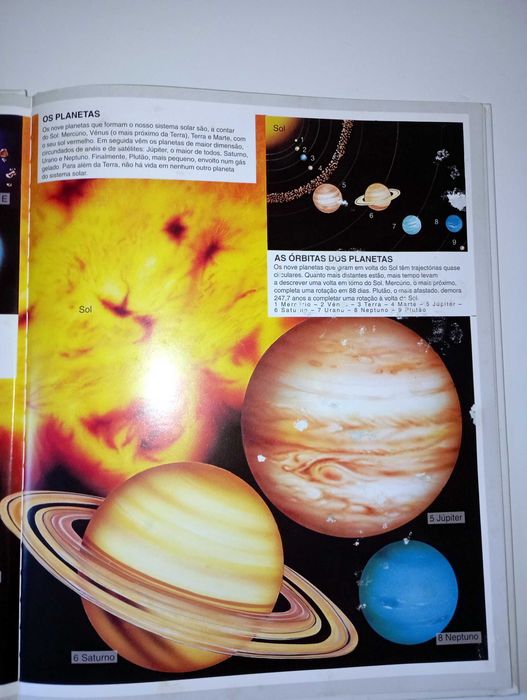 Enciclopédia por Imagens - A Terra