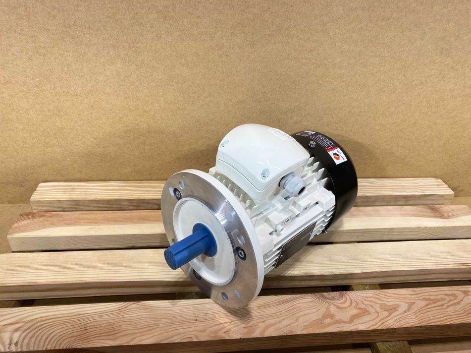 silnik elektryczny 1,1kW 1436obr. 3fazowy IE3