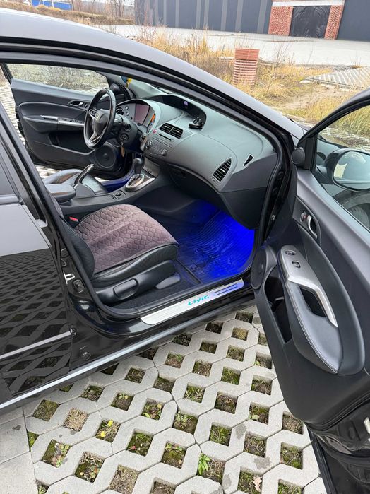 Honda Civic 5D 2008