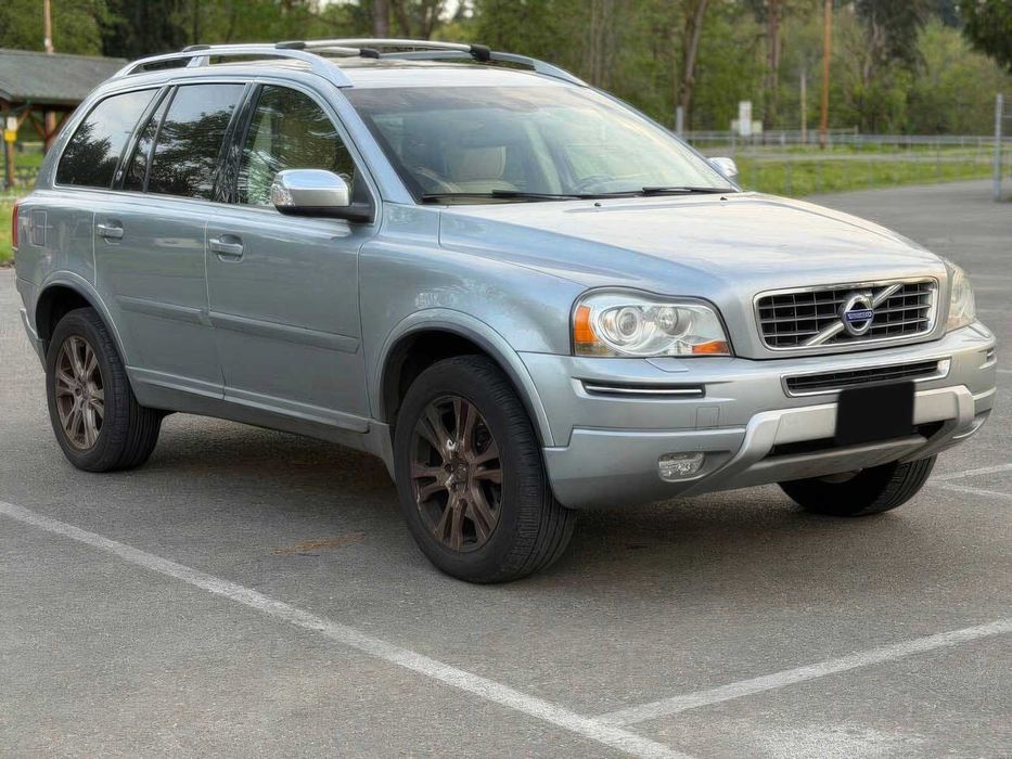 Volvo XC90      2014