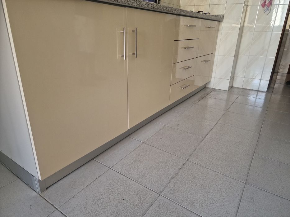Vendo Uma Cozinha