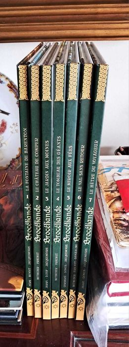 Livros BD - Jarry, Peru e outros & vários desenhadores - BROCÉLIANDE, FÔRET DU PETIT PEUBLE (edição em francês) - Completa 7 volumes, como novos