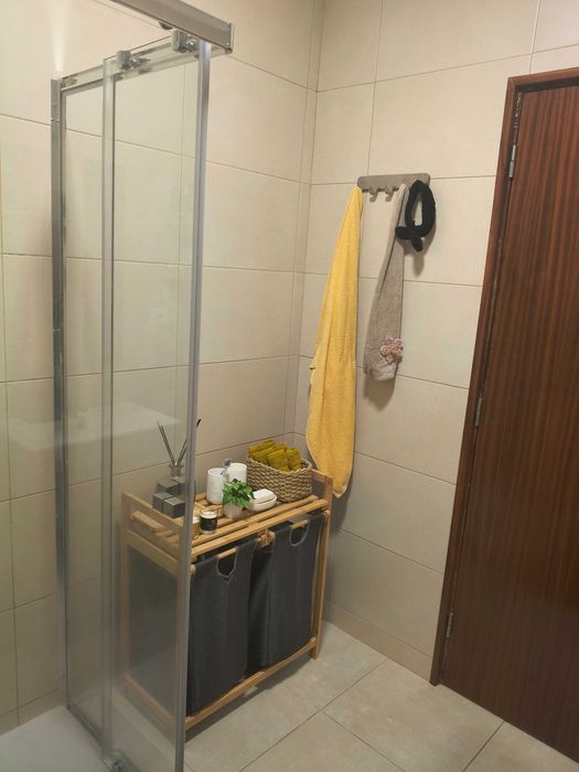 Arrendo quarto em apartamento T2