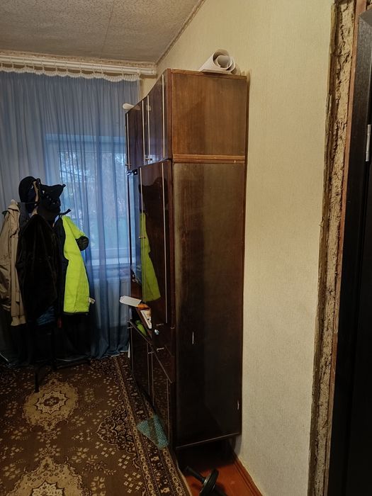 Сервант 215-150-40 см