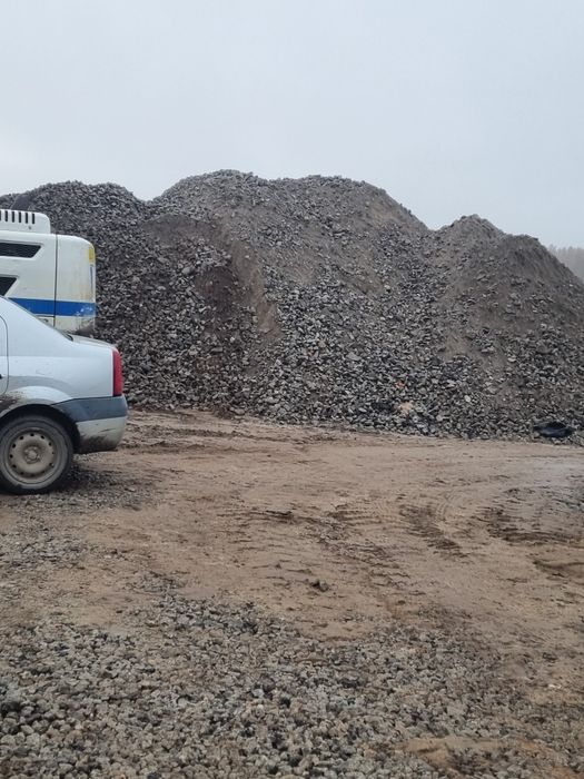 Prace ziemne-drogi kruszywa