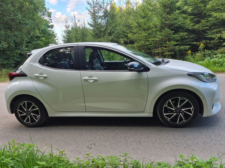 Mazda 2 Hybrid Mazda 2 Hybrid 1.5 Agile + Pakiet Comfort Przebieg 58 tys. km  Skóry