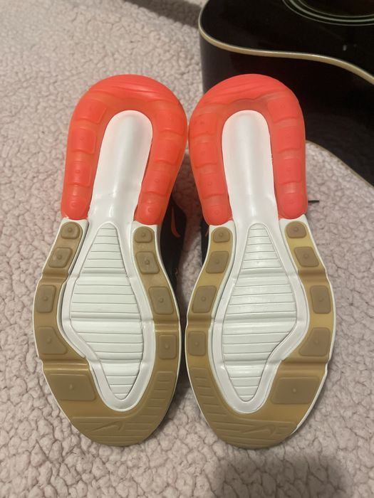 Кросівки Nike Air Max 270 Black/Orange. Розмір EUR 43