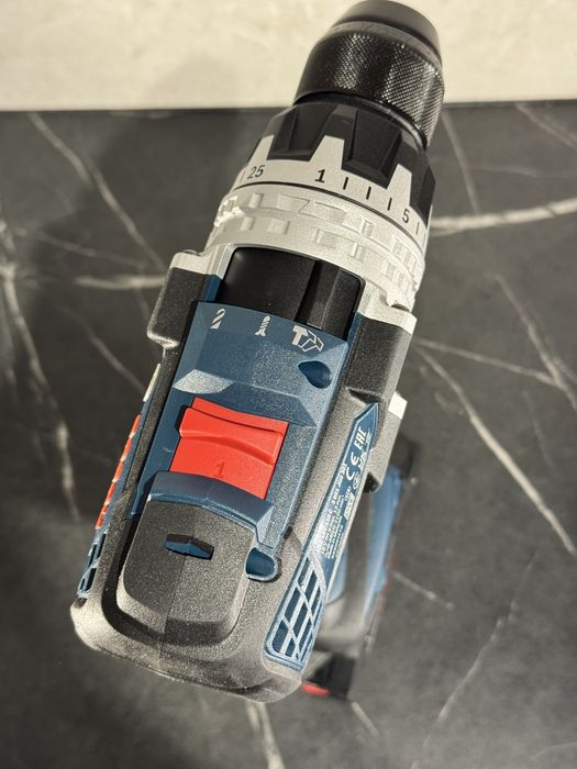 шуруповерт Bosch GSB 18V-110 C