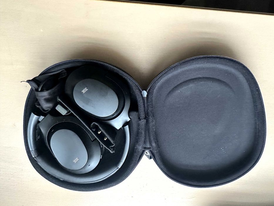 Навушники бездротові Razer Opus Black