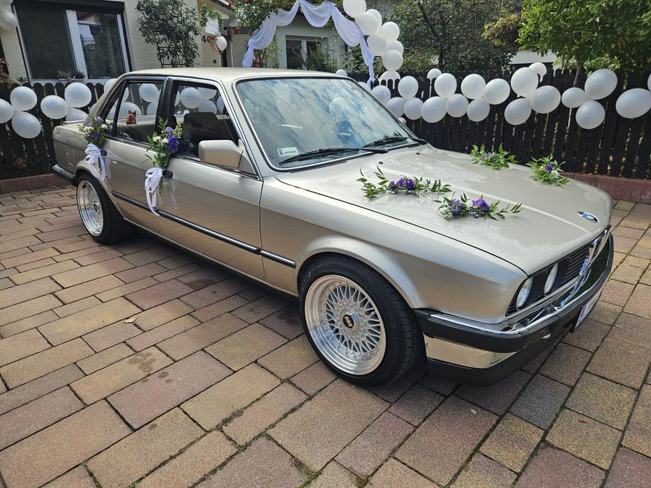 Klasyczne BMW E30 do Ślubu | Kultowe Auto z Charakterem