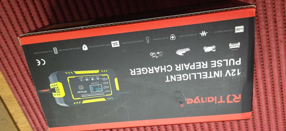 Carregador de Bateria 12V- Novo