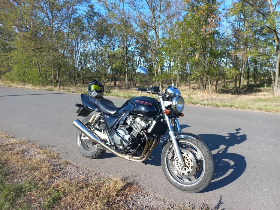 Продам HONDA CB 400 SF 1993