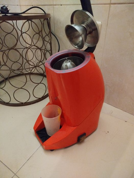 Espremedor de citrinos industrial