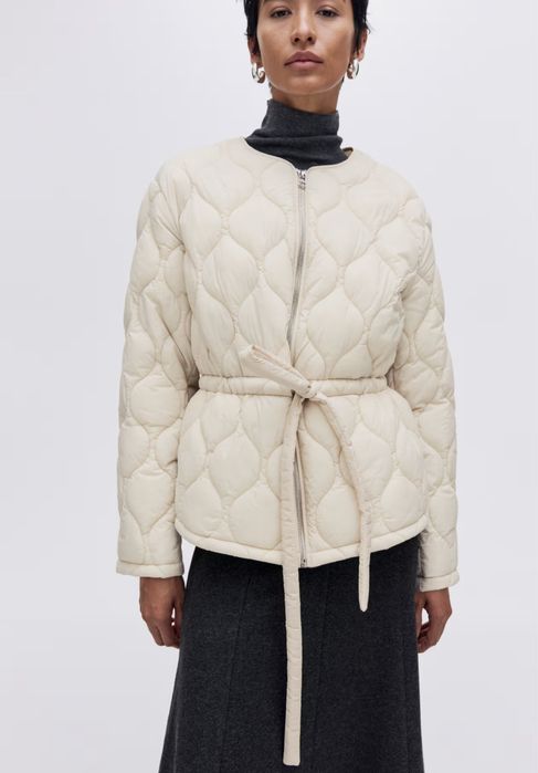 Стьобана куртка hm S