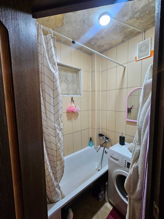 Продаж двохкімнатної квартири в Поляні