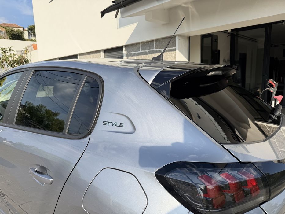 Peugeot 208 1.2 Style 2023 — photo 3